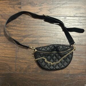 Stylish Black Quilted Crossbody Bag with Chain